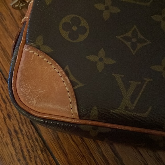 Authentic Louis Vuitton bag EUC - Picture 5 of 7